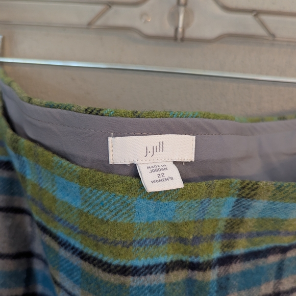 J. Jill Plaid Wool Blend Skirt in Blue and Green With Fringe 22 - Picture 4 of 8